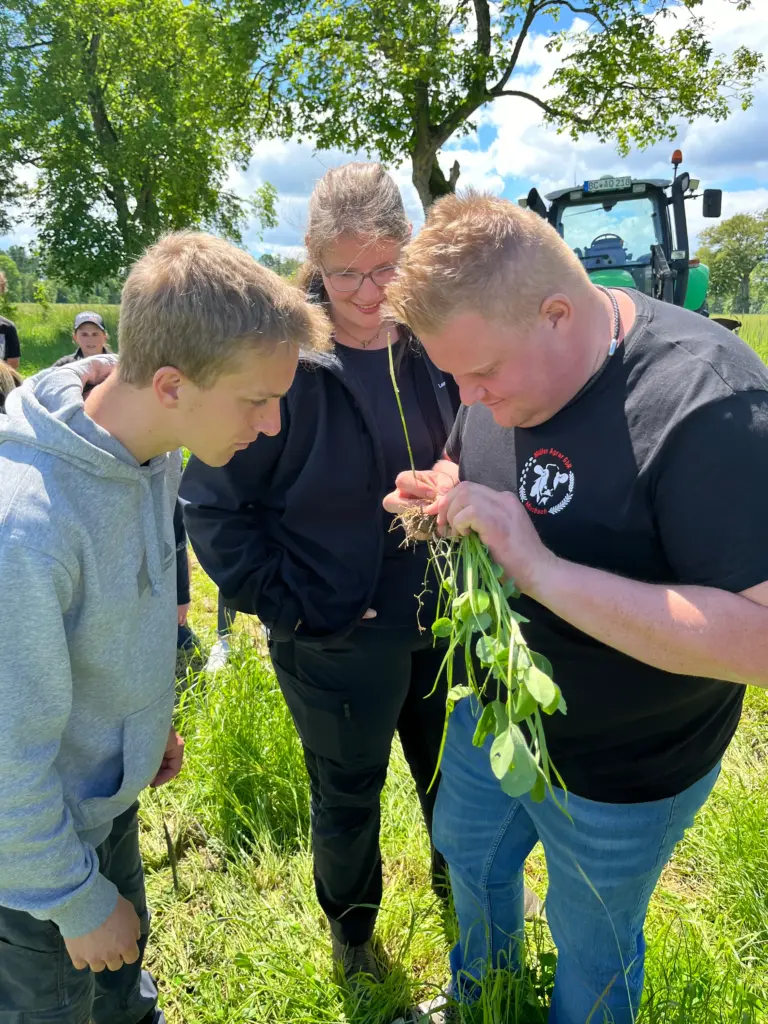 Ökobetriebe in der Region besichtigt - Fachschule für Landwirtschaft